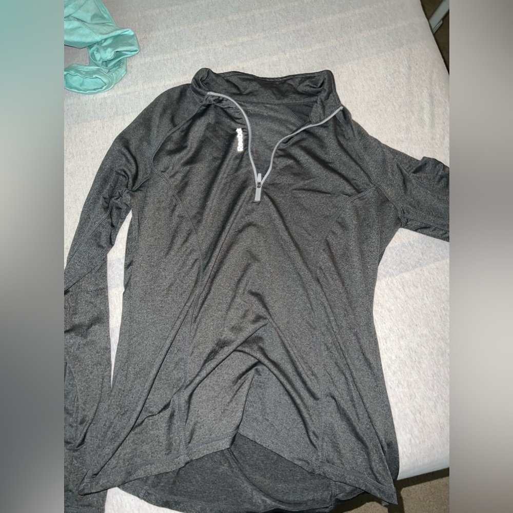 Reebok womens grey long sleeve top large